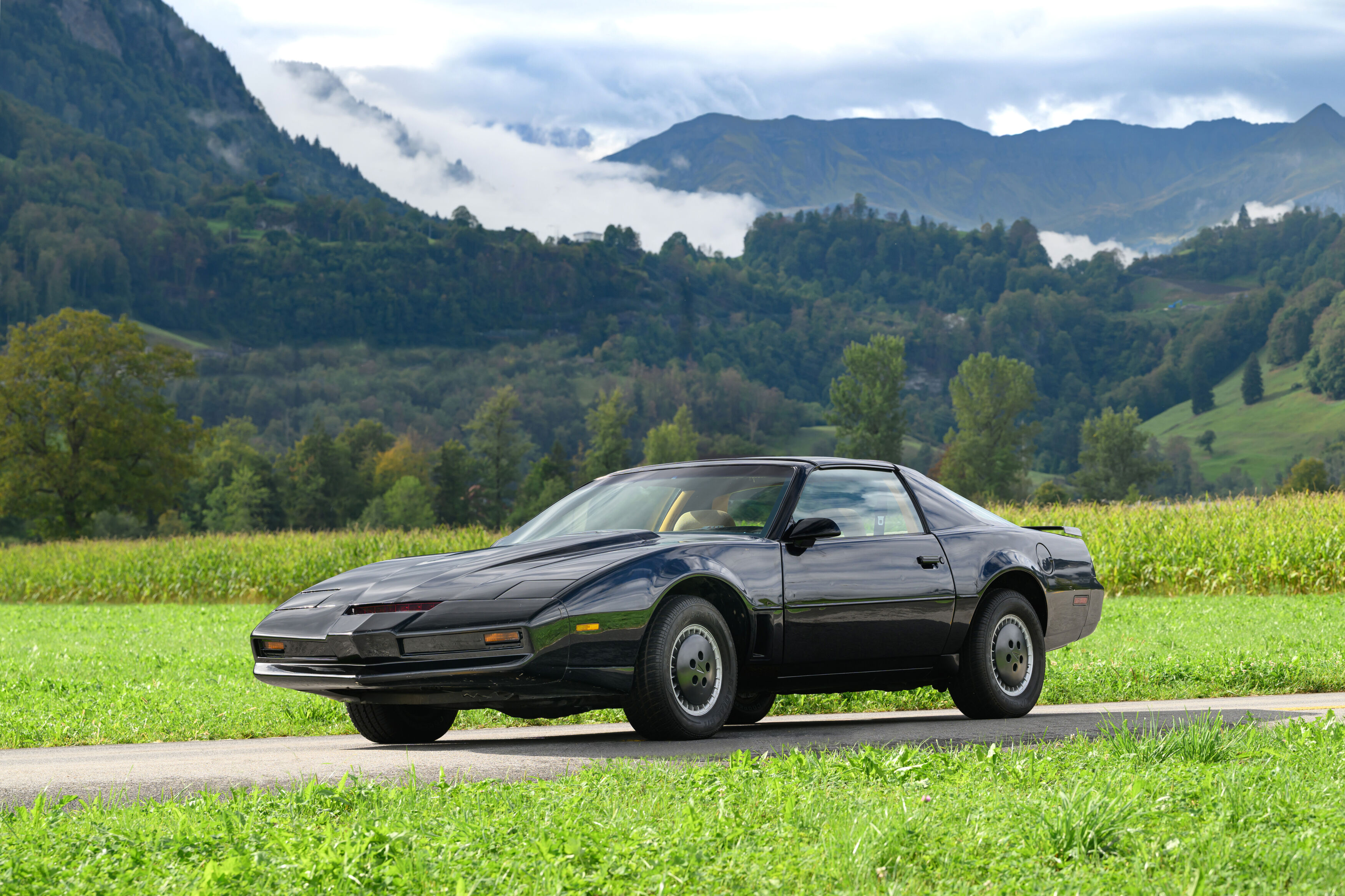 Bygget for Hasselhoff: Den ikoniske 1982-modellen ble benyttet av David Hasselhoff under hans egne promoteringsturneer og er en eksakt kopi av den ber&oslash;mte TV-bilen K.I.T.T.  Foto: TIM SCOTT
